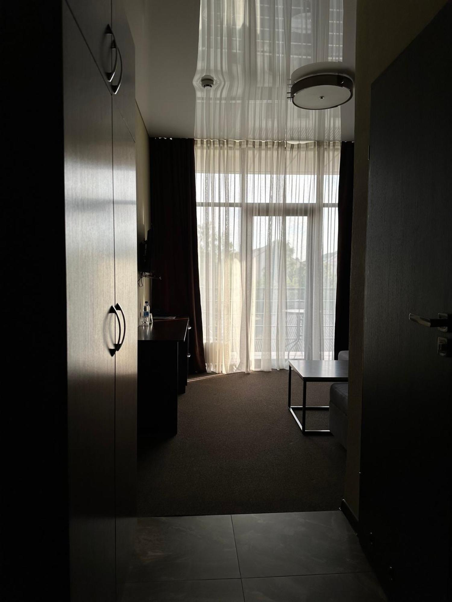 Hotel Atmosphere Poltava Extérieur photo