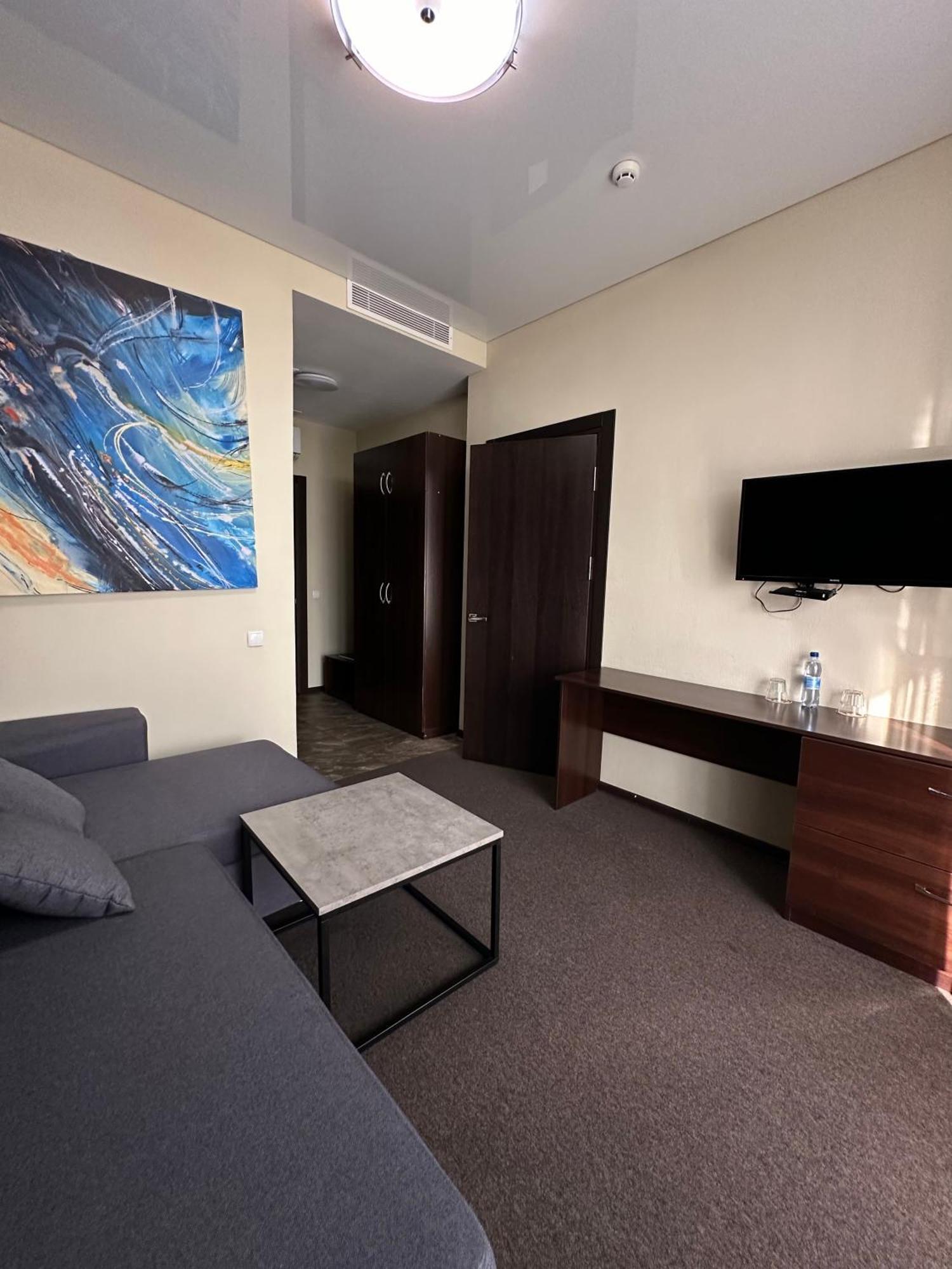 Hotel Atmosphere Poltava Extérieur photo